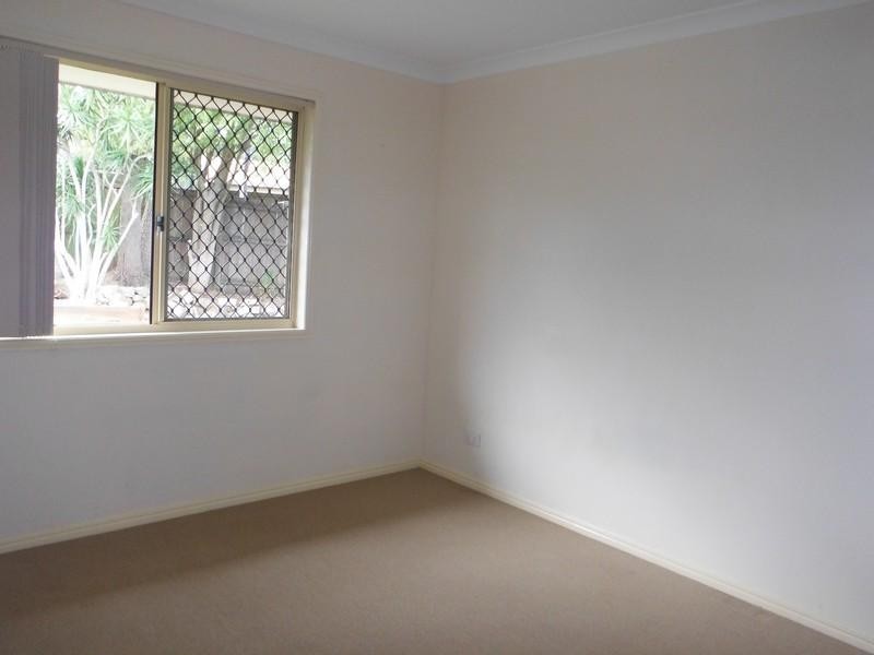 4 Gilbert Court, Hillcrest QLD 4118