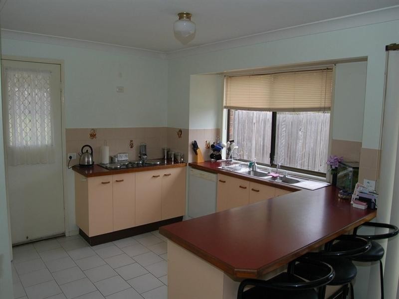 Regents Park QLD 4118