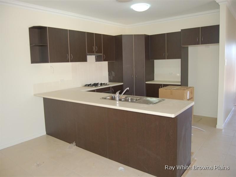 Hillcrest QLD 4118