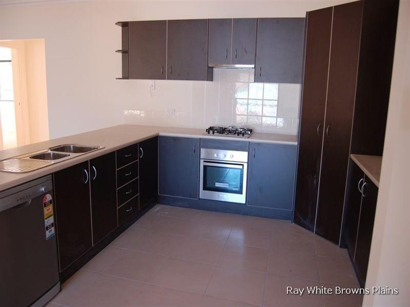 Hillcrest QLD 4118
