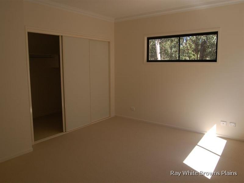 Hillcrest QLD 4118