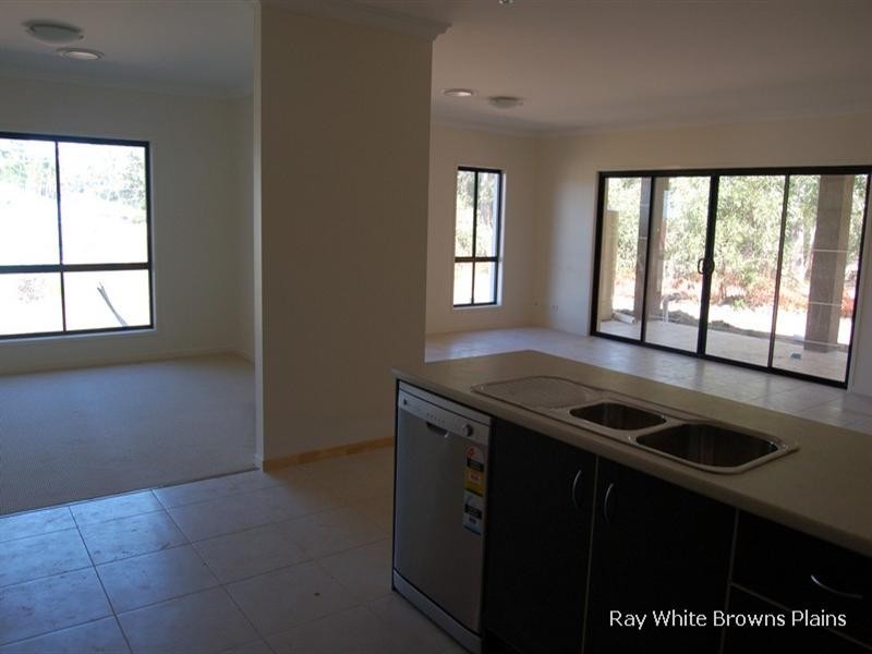 Hillcrest QLD 4118