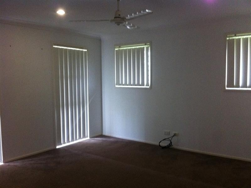11 Budawang Street, Parkinson QLD 4115