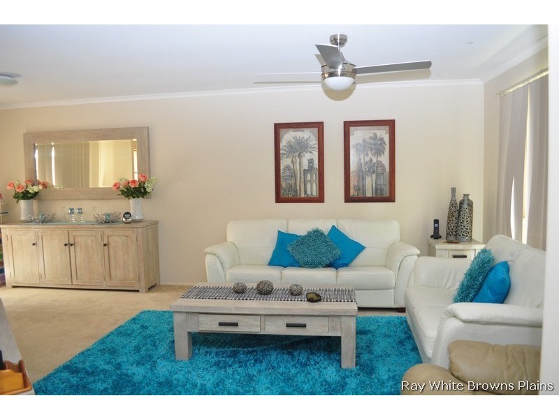 65 Federation Drive, Hillcrest QLD 4118