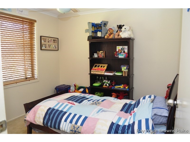 65 Federation Drive, Hillcrest QLD 4118