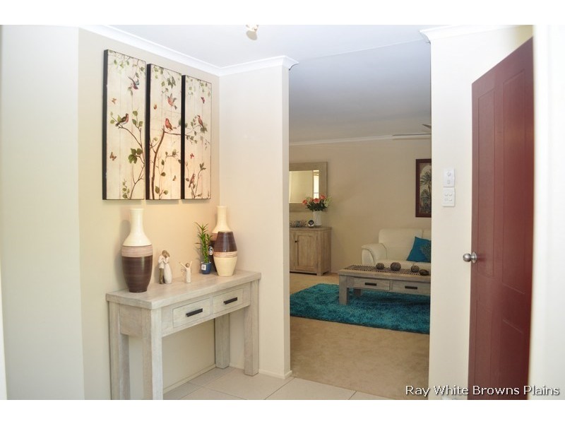 65 Federation Drive, Hillcrest QLD 4118