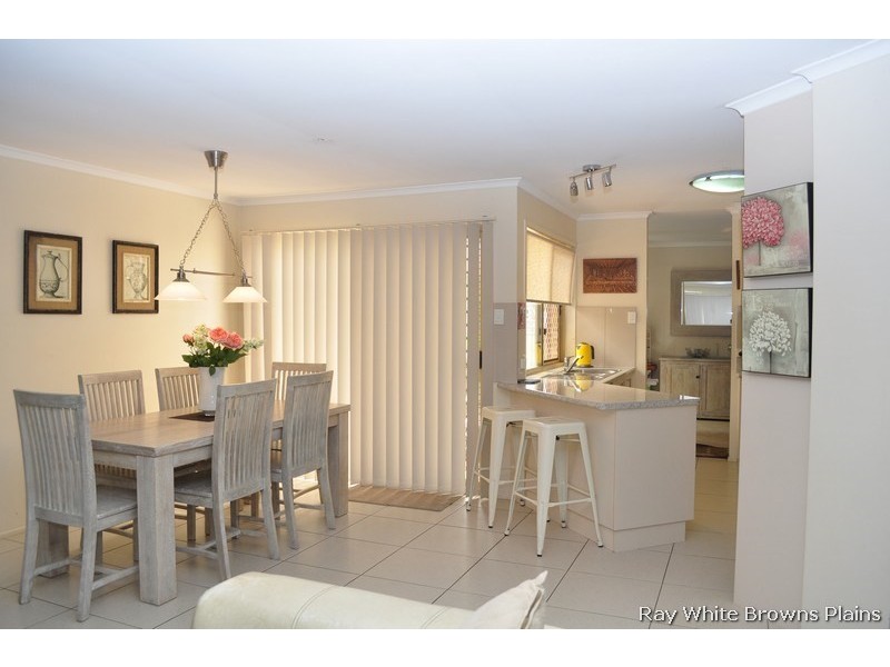 65 Federation Drive, Hillcrest QLD 4118