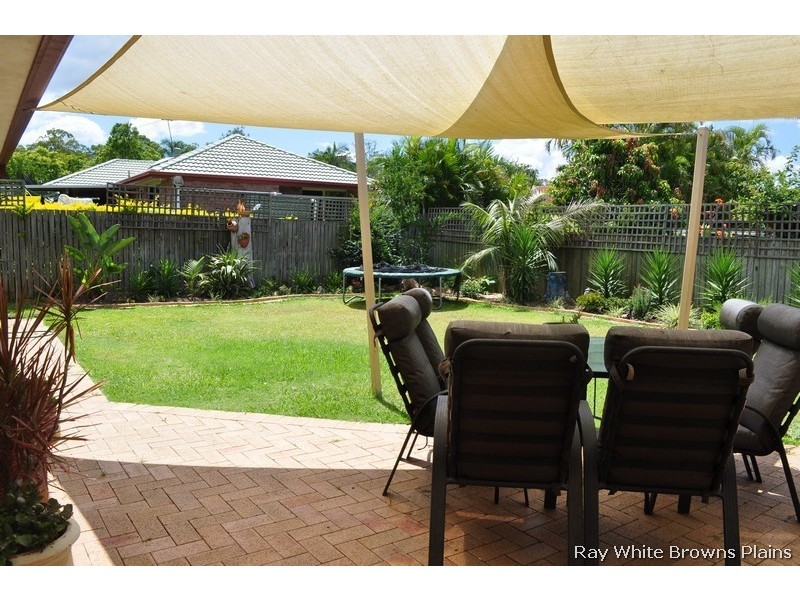 65 Federation Drive, Hillcrest QLD 4118