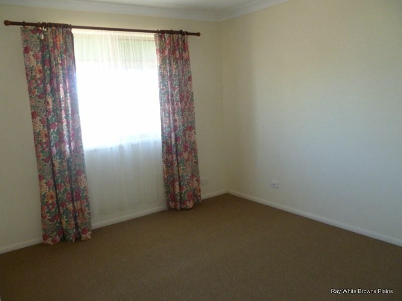 50 Solandra Circuit, Regents Park QLD 4118