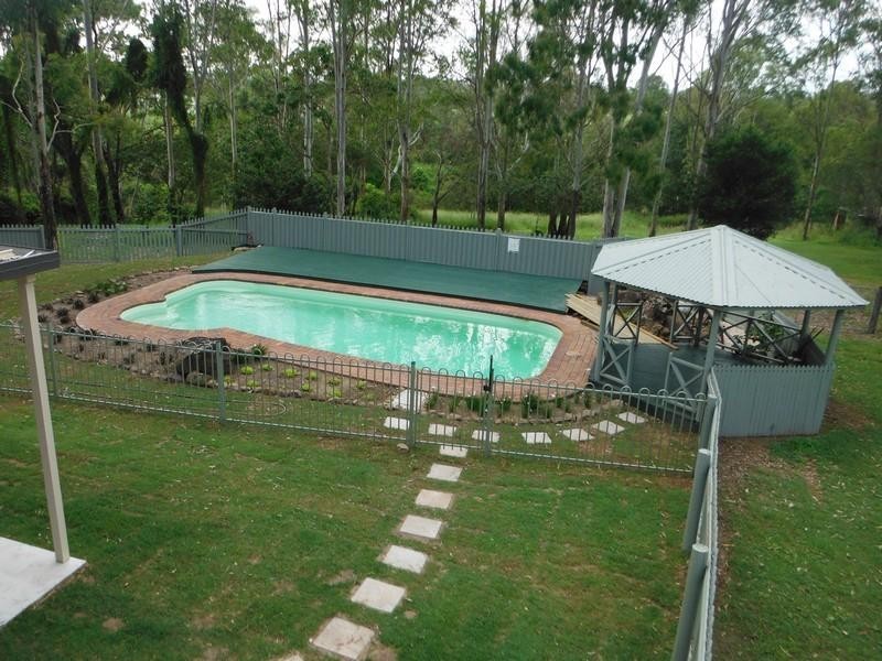 176 Sharon Drive, North Maclean QLD 4280