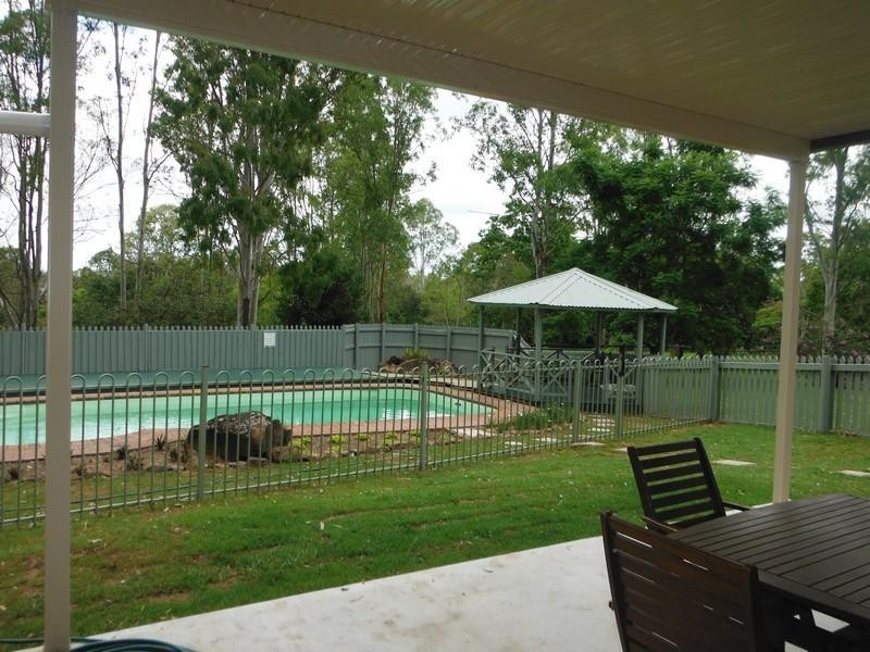 176 Sharon Drive, North Maclean QLD 4280
