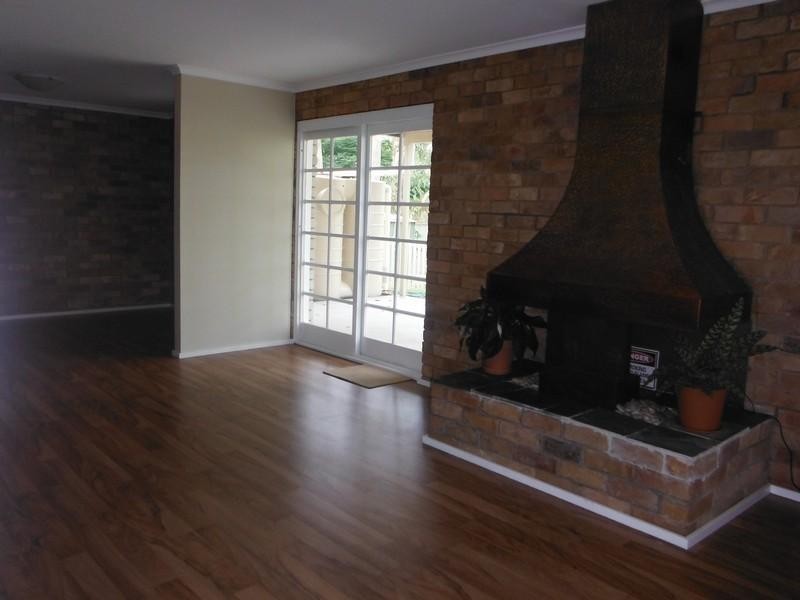 176 Sharon Drive, North Maclean QLD 4280