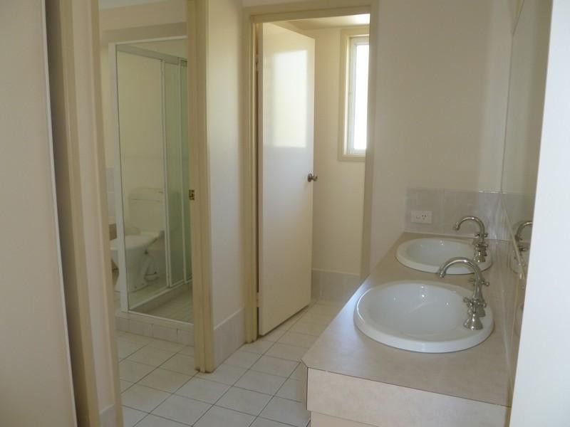2 Myola Street, Browns Plains QLD 4118