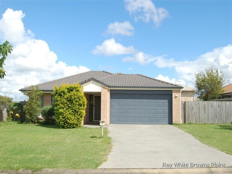 8 Coolum Court, Regents Park QLD 4118