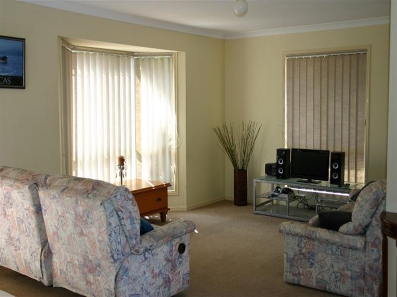 9 Craig Street, Crestmead QLD 4132