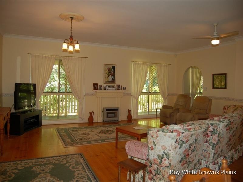 28 Dickman Road, Forestdale QLD 4118