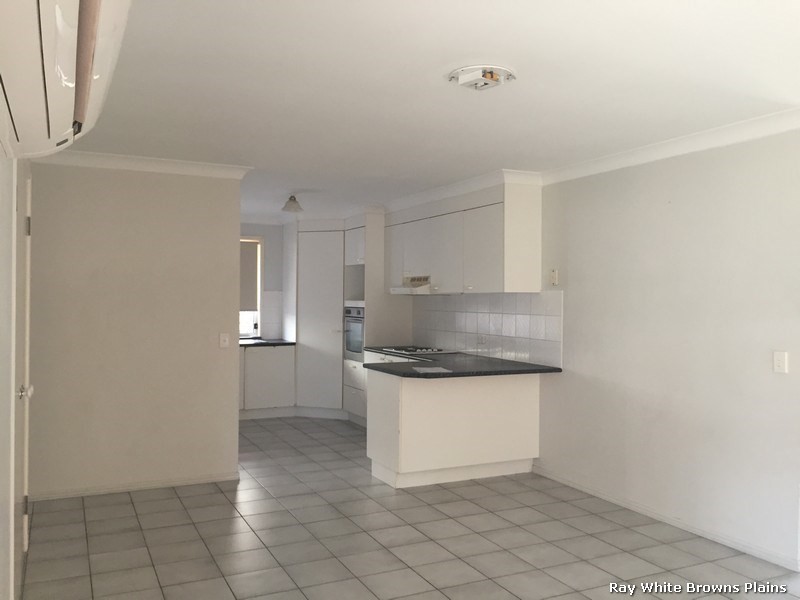 10 Grevillea Crescent, Calamvale QLD 4116