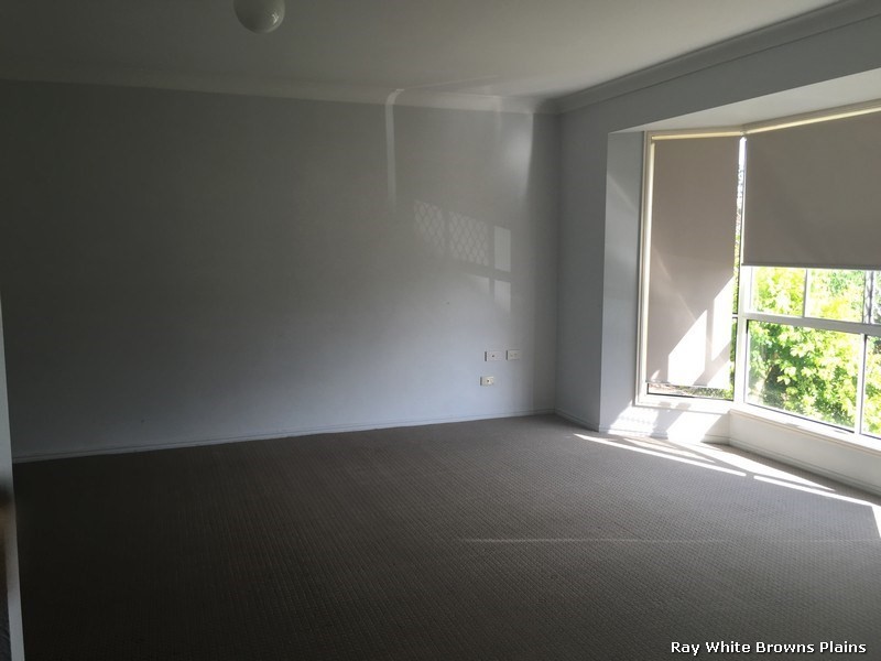 10 Grevillea Crescent, Calamvale QLD 4116