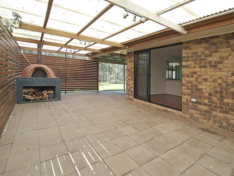 8 Kew Place, Munruben QLD 4125