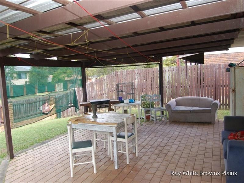 2 Bursaria Street, Crestmead QLD 4132