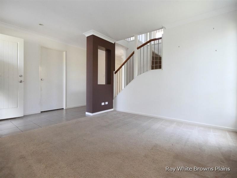 6 Marcoola Place, Regents Park QLD 4118