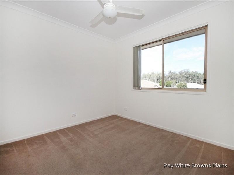 6 Marcoola Place, Regents Park QLD 4118