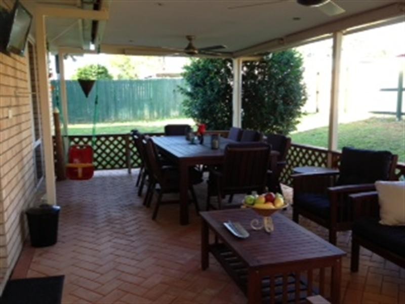 11 Noosa Court, Hillcrest QLD 4118