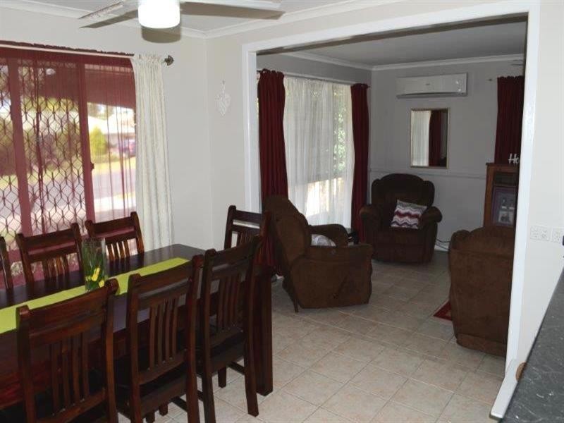 12 Thistle Street, Regents Park QLD 4118