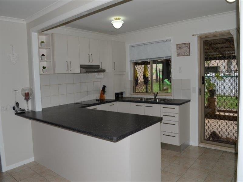 12 Thistle Street, Regents Park QLD 4118