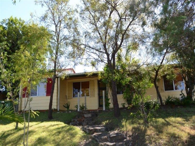 19 Strathallen Drive, Boronia Heights QLD 4124