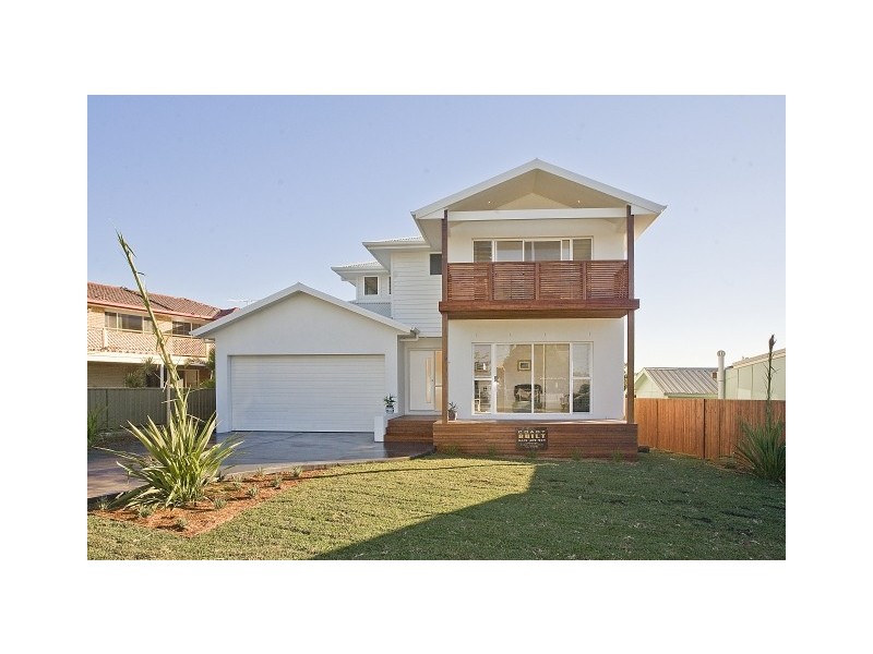 3 Bernie Street, Bundeena NSW 2230