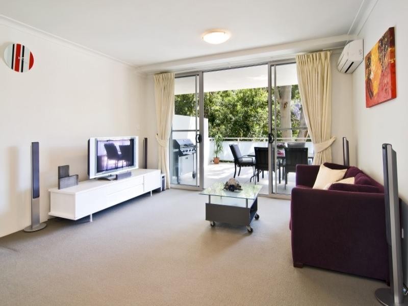 8/14 Freeman Road, Chatswood NSW 2067