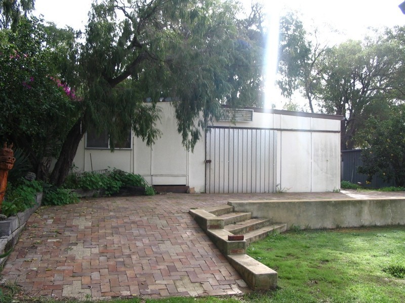 8 Timperley Road, South Bunbury WA 6230