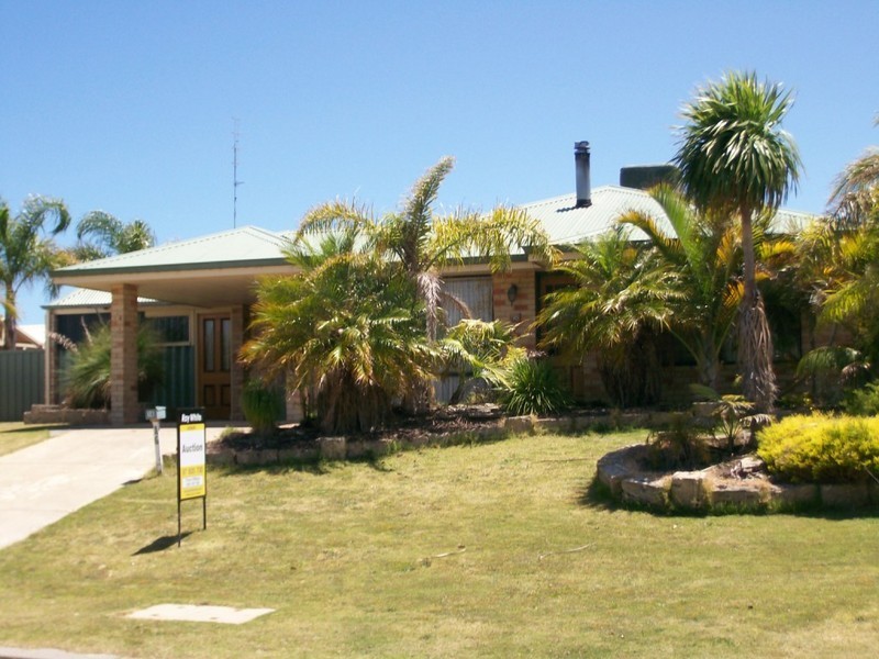 16 Clydesdale Drive, Eaton WA 6232