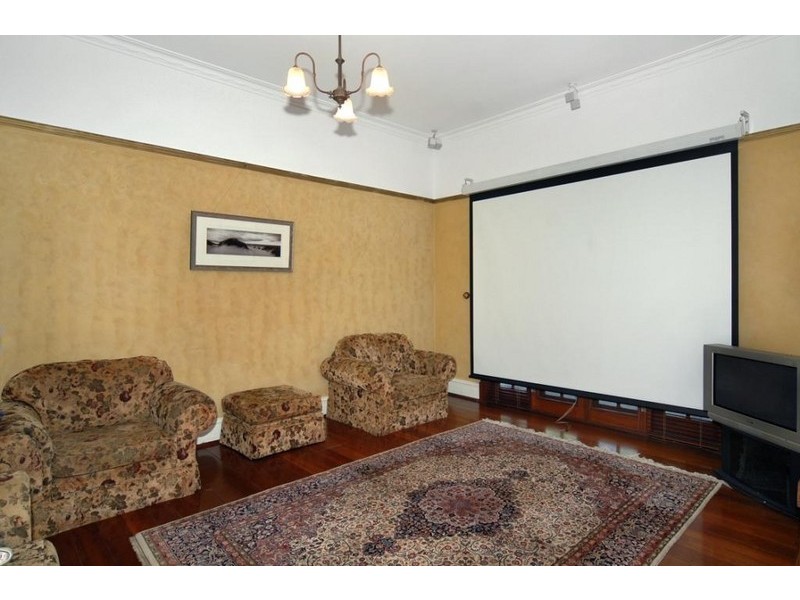 16 Picton Crescent, Bunbury WA 6230