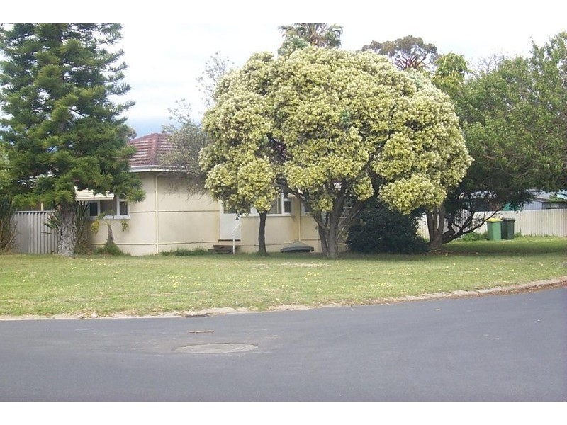 213 Clarke Street East, Bunbury WA 6230