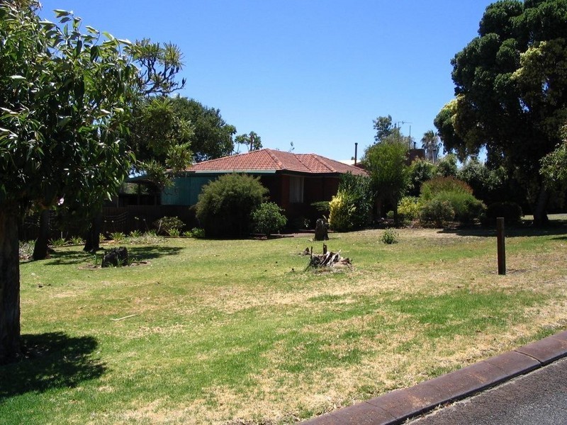 4 Bryant Street, Eaton WA 6232