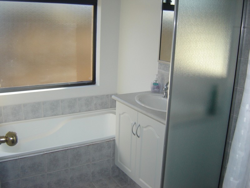 56 Macquarie Drive, Australind WA 6233