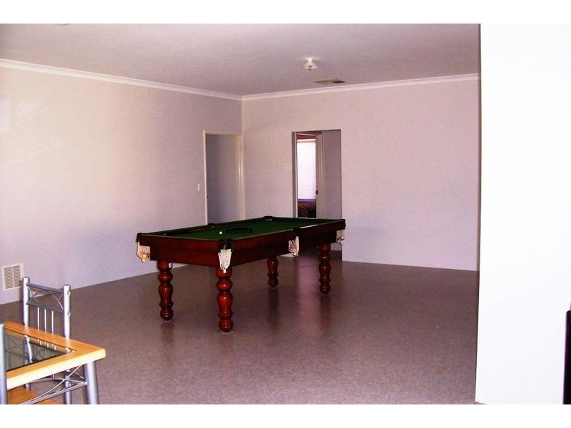 25 Chisholm Road, Dalyellup WA 6230