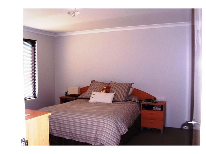 25 Chisholm Road, Dalyellup WA 6230