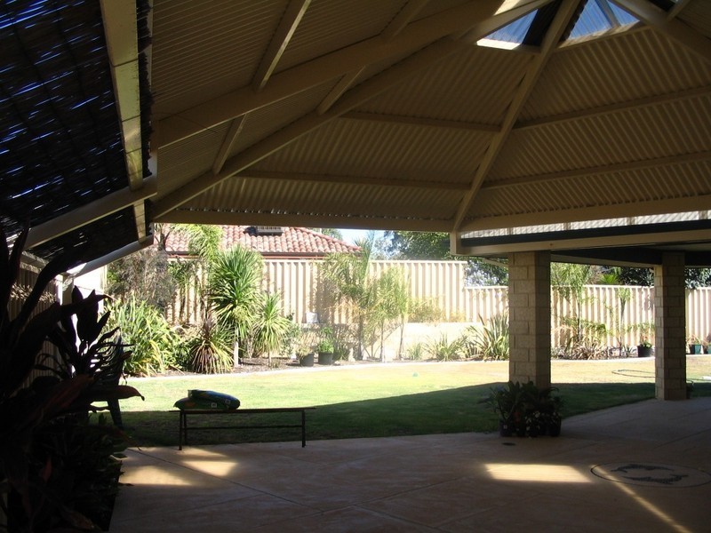 27 Daablone Vista, Dalyellup WA 6230