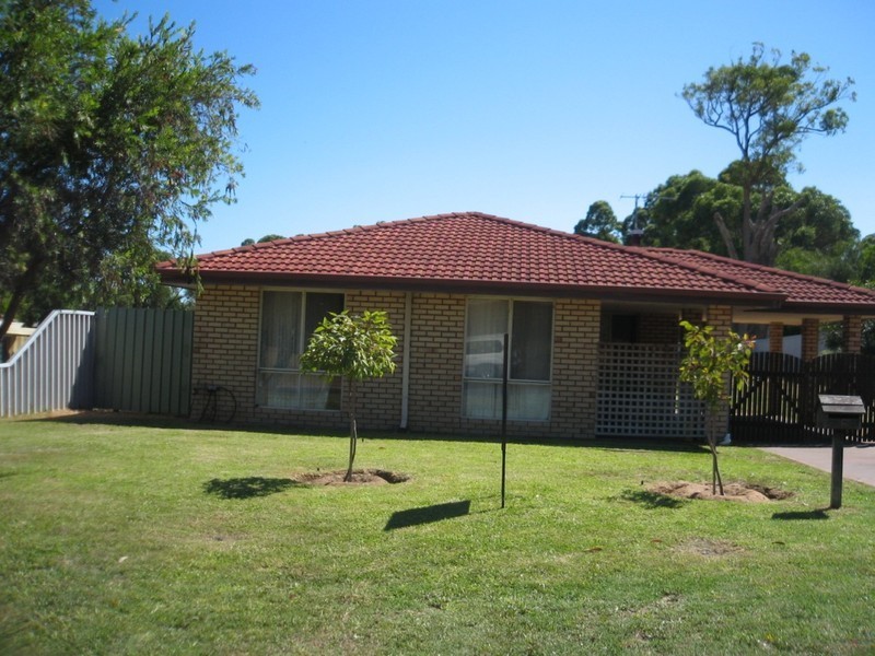 6 Lockwood Crescent, Bunbury WA 6230