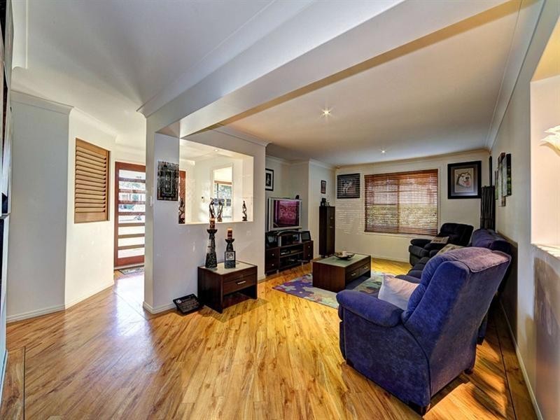 35 Robina Drive, Avoca QLD 4670