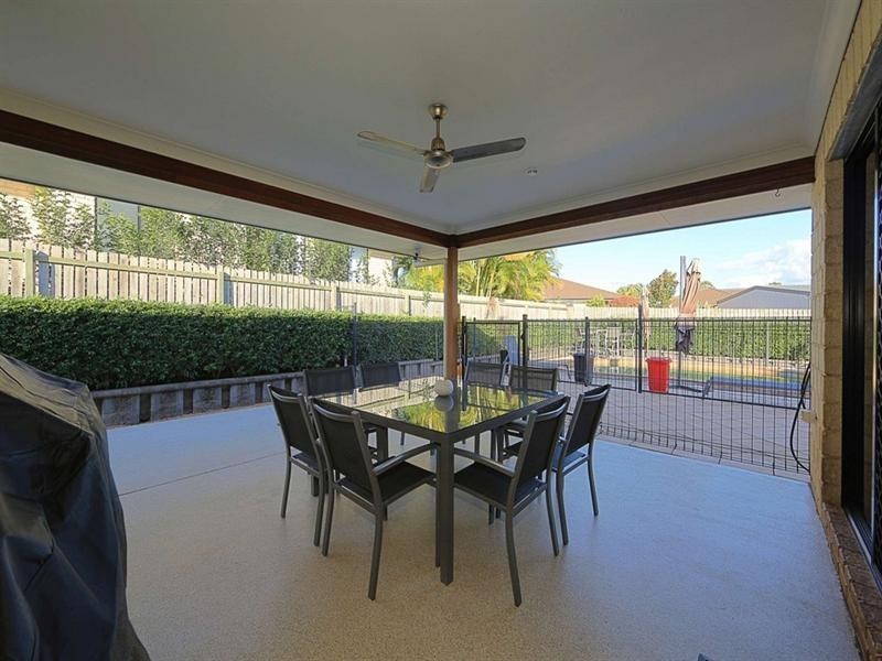 35 Robina Drive, Avoca QLD 4670