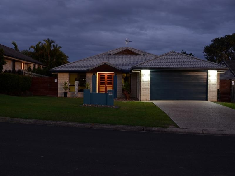 35 Robina Drive, Avoca QLD 4670