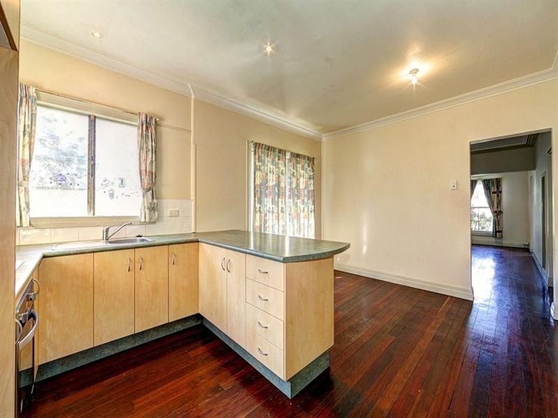 7 Nixon Street, Kepnock QLD 4670