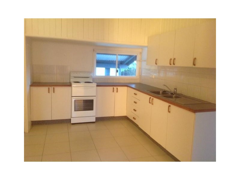 30 Steuart Street, Bundaberg North QLD 4670