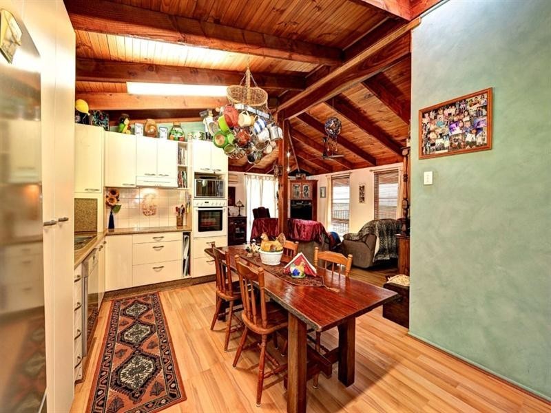 20 Tanderra Drive, South Kolan QLD 4670