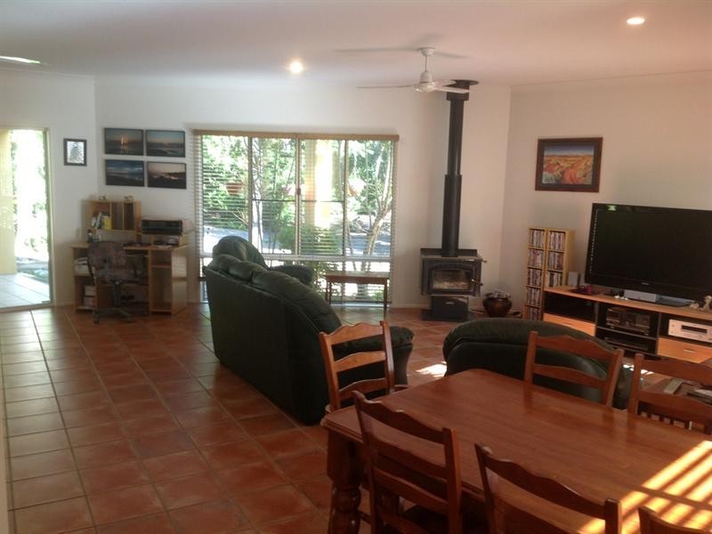207 Sylvan Drive, Moore Park Beach QLD 4670