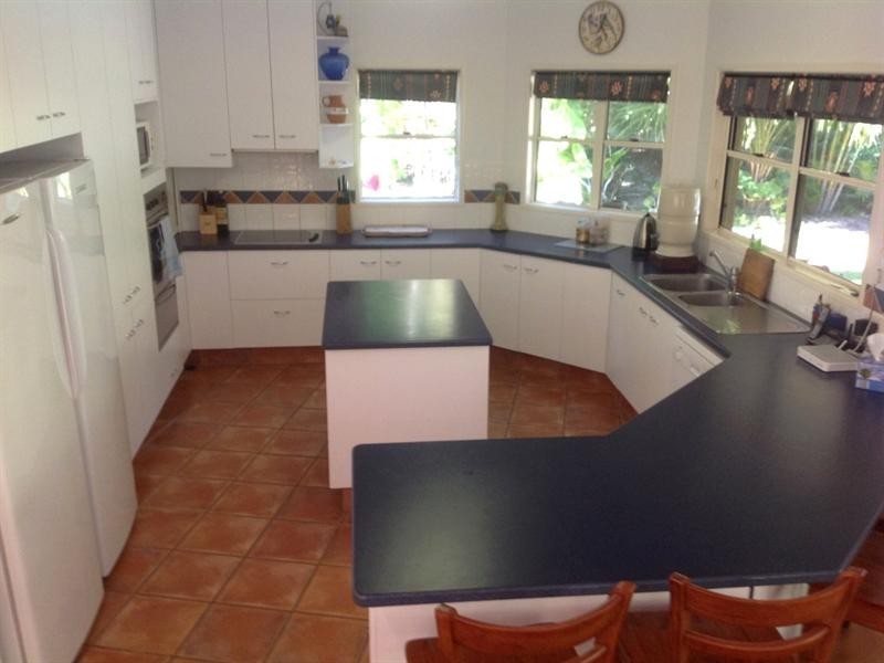 207 Sylvan Drive, Moore Park Beach QLD 4670